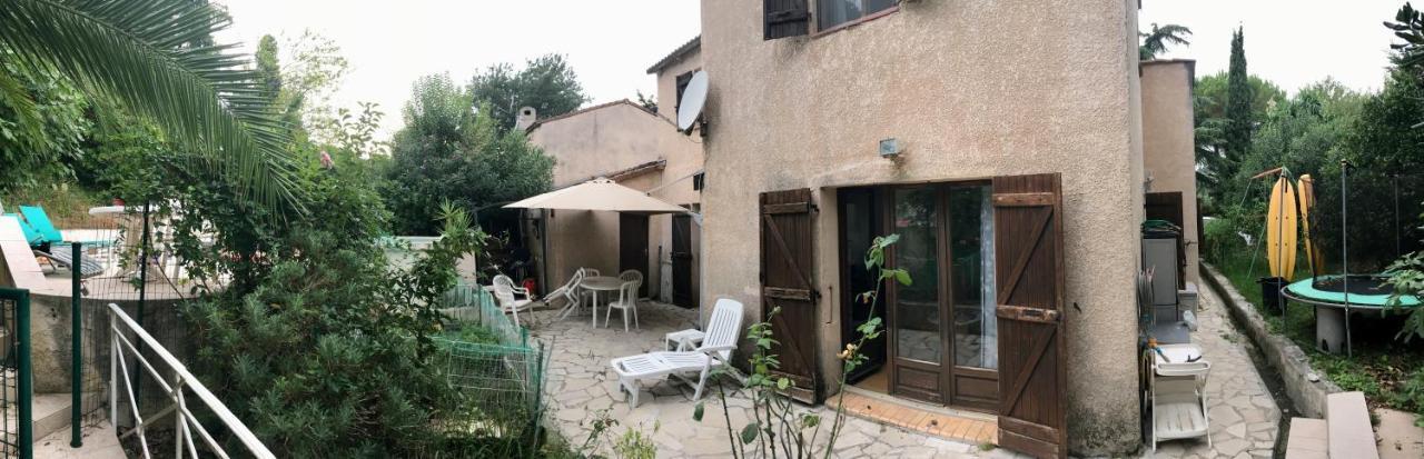 Le Cannet, Chambre à l'étage d'une maison avec piscine Extérieur photo